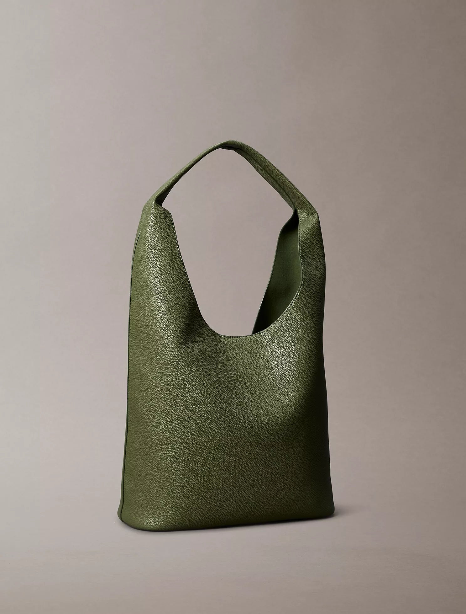 Pebble Grain Medium Slouchy Bag